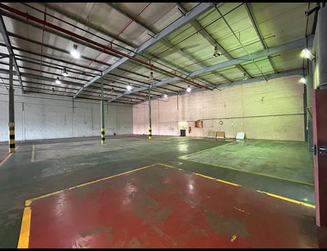 1,550M² WAREHOUSE TO LET IN EPPING INDUSTRIAL